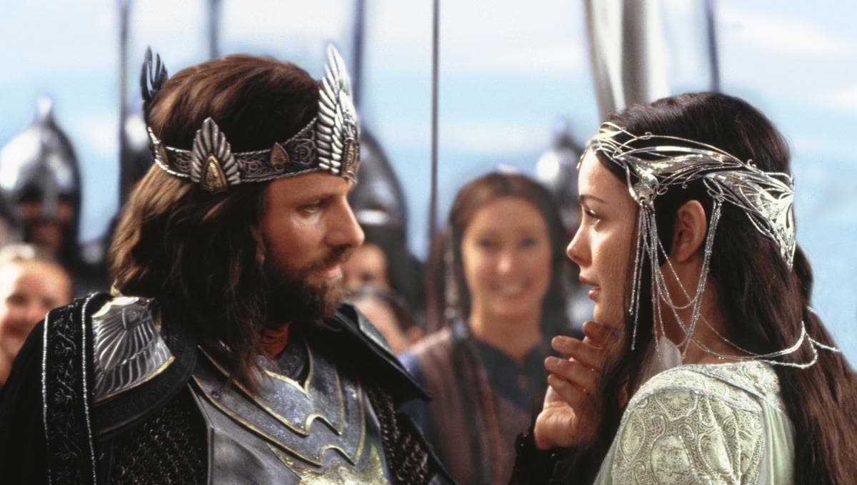 Los fans de Tolkien han defendido la obra señalando que es el producto de una época diferente, además de que es tan rica que se pierden de vista personajes femeninos muy importantes.