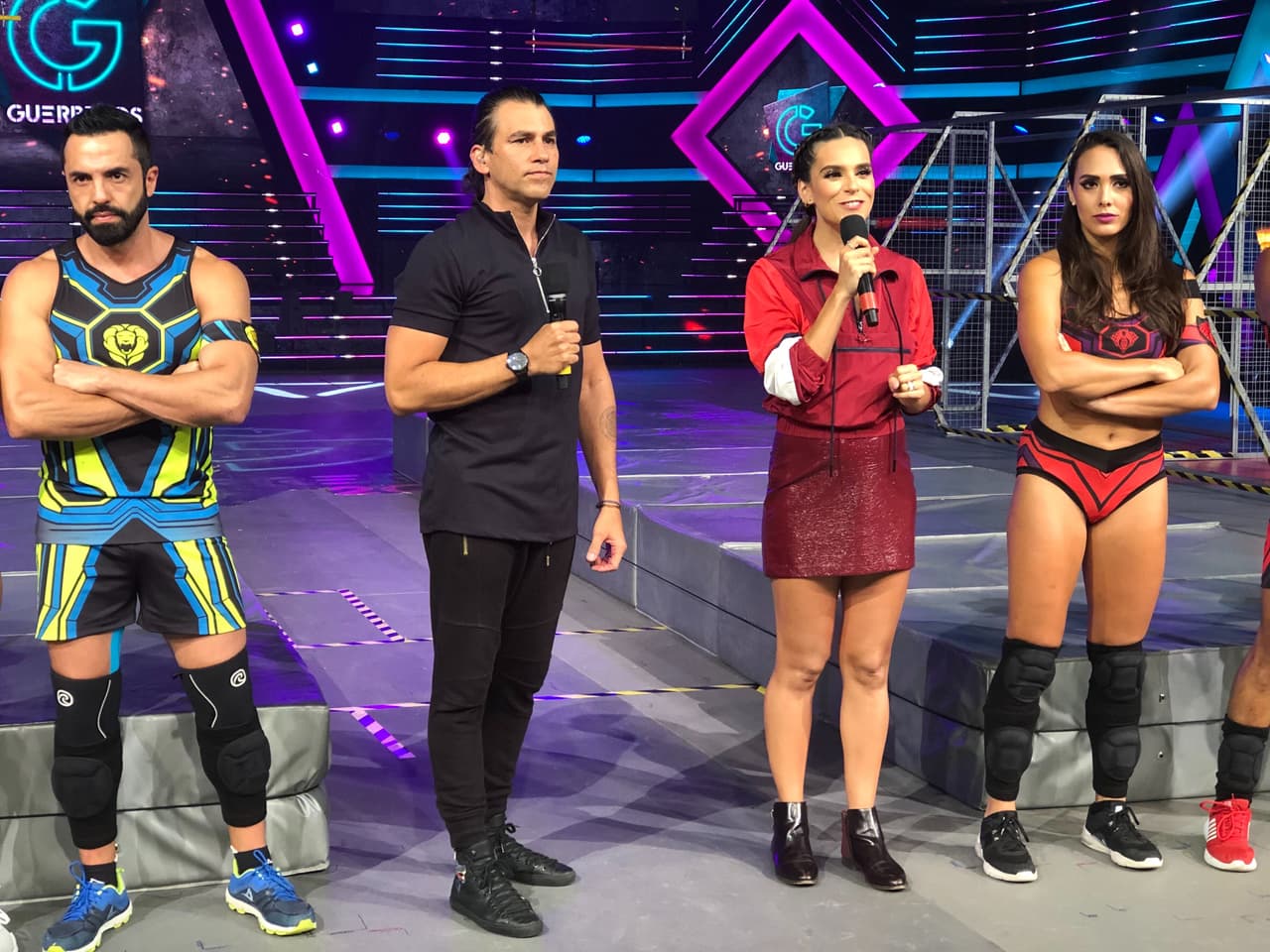 La noche terminó con los ‘Barriles Extremos’ y Leones llegó a 2100 puntos. Julio fue quien recibió más votos y quedaba a salvo, pero al perder Cobras la noche, tres de sus guerreros tenían que estar sentenciados y entre ellos estuvo "La Bestia Tapatía" nuevamente, junto con Daniela Fainus y Yann.