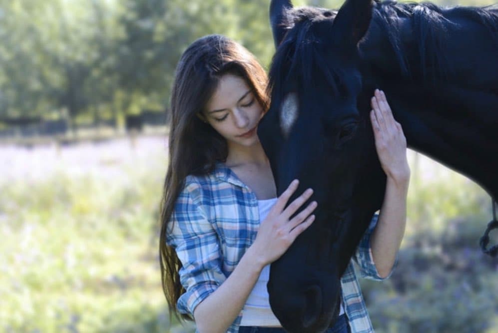 ¡Además le encanta los caballos, tal y como lo ha mostrado en varias ocasiones en Instagram!