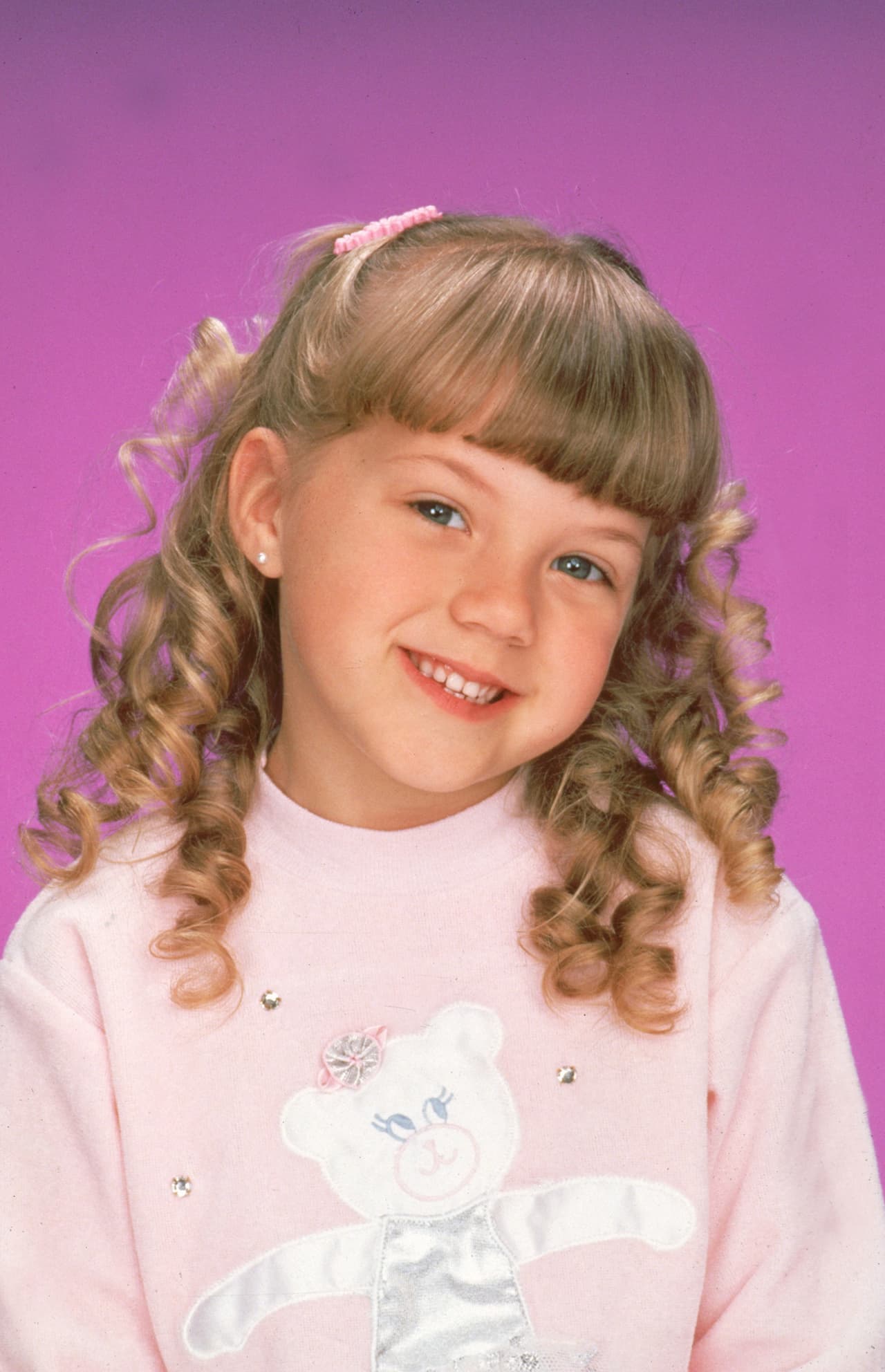 Esta serie tuvo una secuela gracias a Netflix titulada ‘Fuller House’, en la que la mayoría del elenco retomó su papel, excepto las hermanas Olsen.