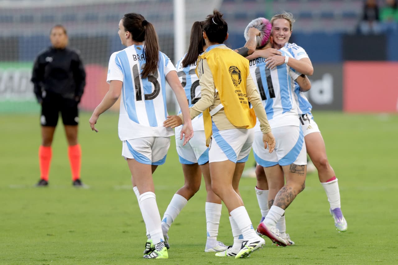 Argentina se queda con el Clásico ante Uruguay en Copa América Femenil