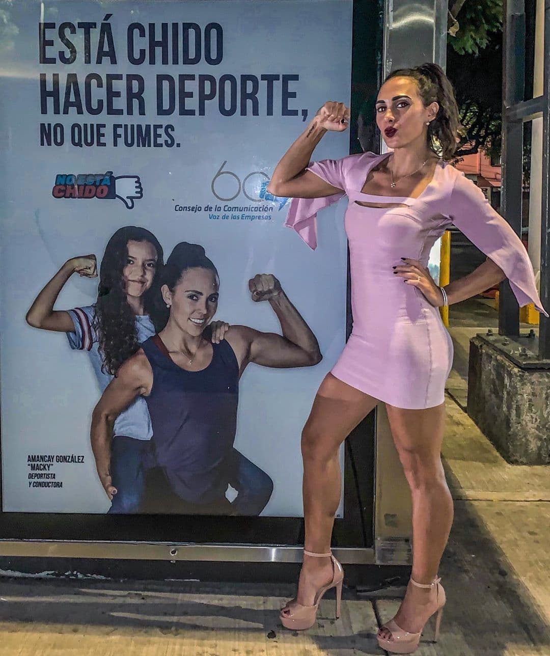 ¿Sabías que es una deportista de alto rendimiento y campeona nacional en salto de longitud y multimedallista en atletismo?