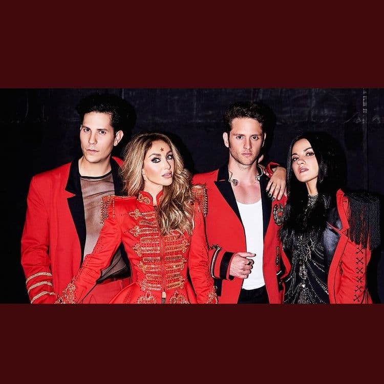 Tras 12 años de su separación, RBD se reunió en diciembre de 2020 para realizar un concierto virtual ‘Ser o parecer’, debido a la pandemia de Covid-19, aunque Dulce María y Alfonso Herrera decidieron no participar.
