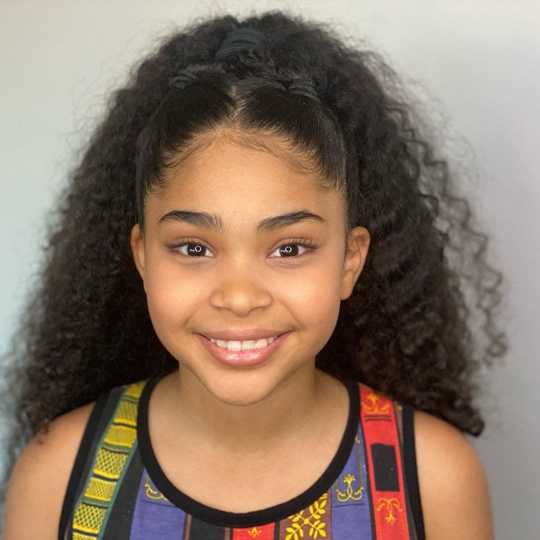 Jaidyn Triplett dará a vida a Millicent, quien es descrita como “la hijastra sarcástica y conocedora de las redes sociales de Freddie”.