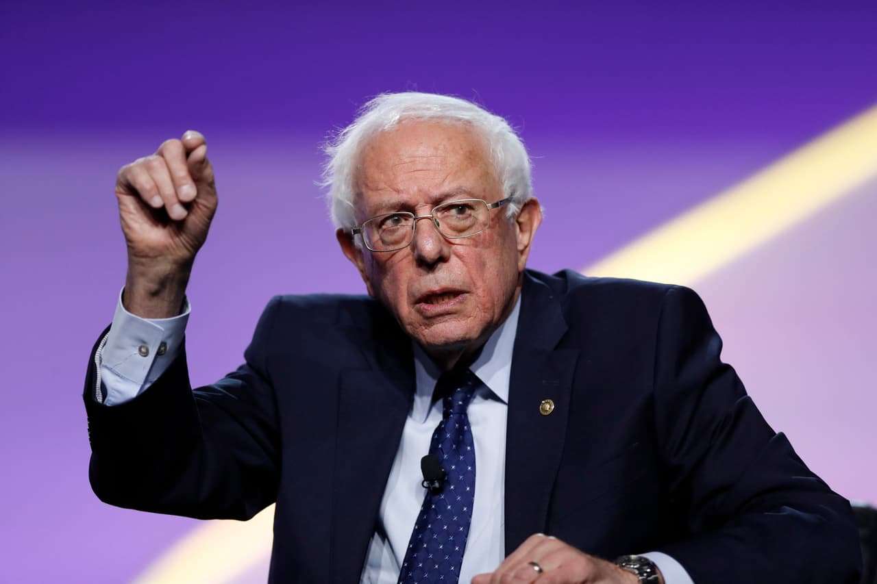 Bernie Sanders dice que si se convierte en presidente de Estados Unidos revelará si existen los aliens