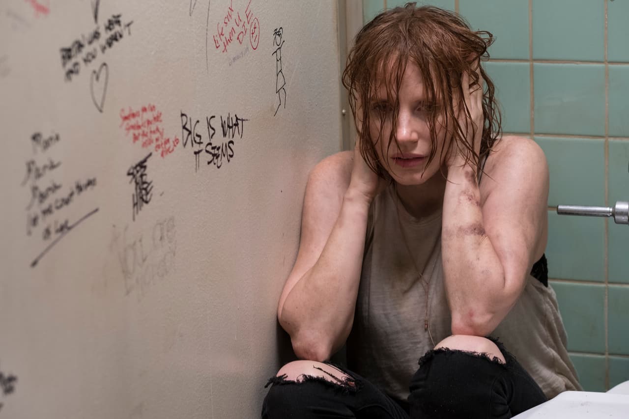 2.5 toneladas de 'sangre' se usaron en una escena con Jessica Chastain en la que el baño se inunda en 25 segundos.