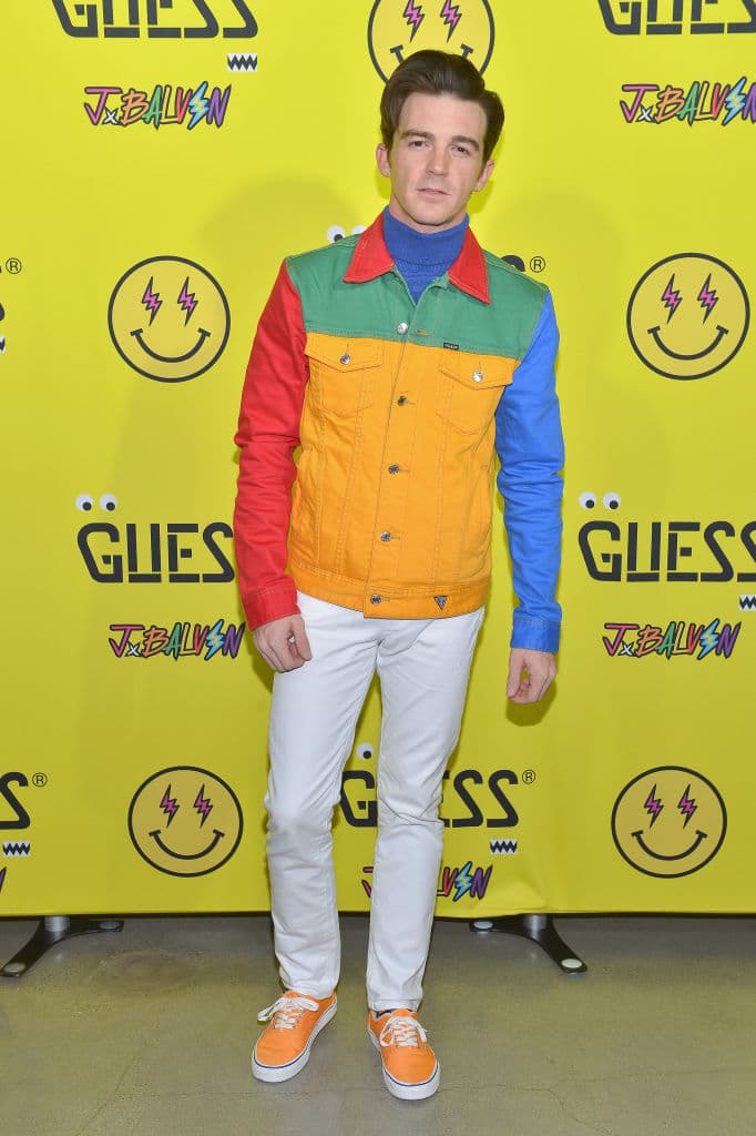 Él ya se vestía de colores antes de que J. Balvin sacara su disco.