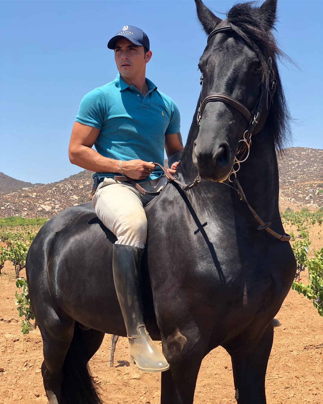 Los caballos son otra de sus pasiones y ha posado junto a ellos varias veces, ¿te lo imaginabas?