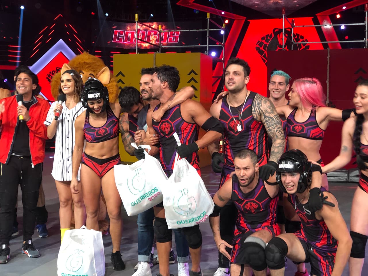 Tras cuatro rounds, las Cobras demostraron que estaban listas para triunfar y se convirtieron en los campeones de esta semana, además de que el actor José Ron estuvo presente en el foro para apoyar a su hermano Julio Ron.
