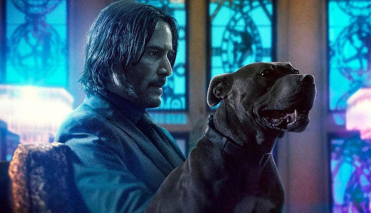 Keanu Reeves te explica John Wick en un minuto