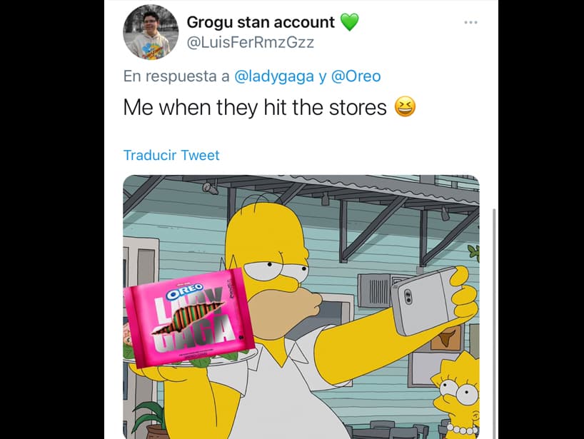 “Yo cuando llegue a la tienda”, escribió Luis mostrando a Homero tomándose una selfie con las galletas.