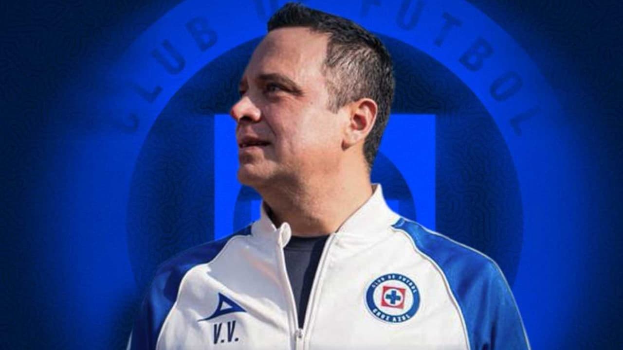 Víctor Velázquez se reelige al frente de Cruz Azul