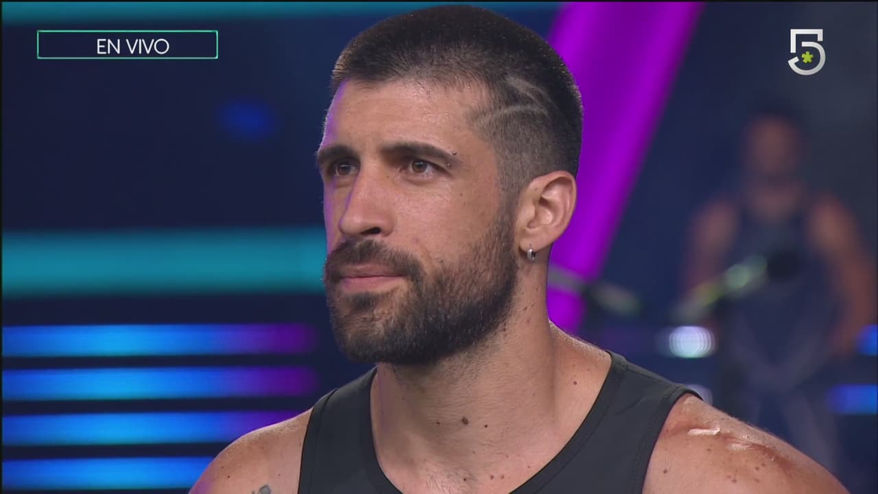 De inmediato se le ofreció un lugar en Leones a Silverio, quien lo rechazó para continuar en la banca y entrar a Cobras.