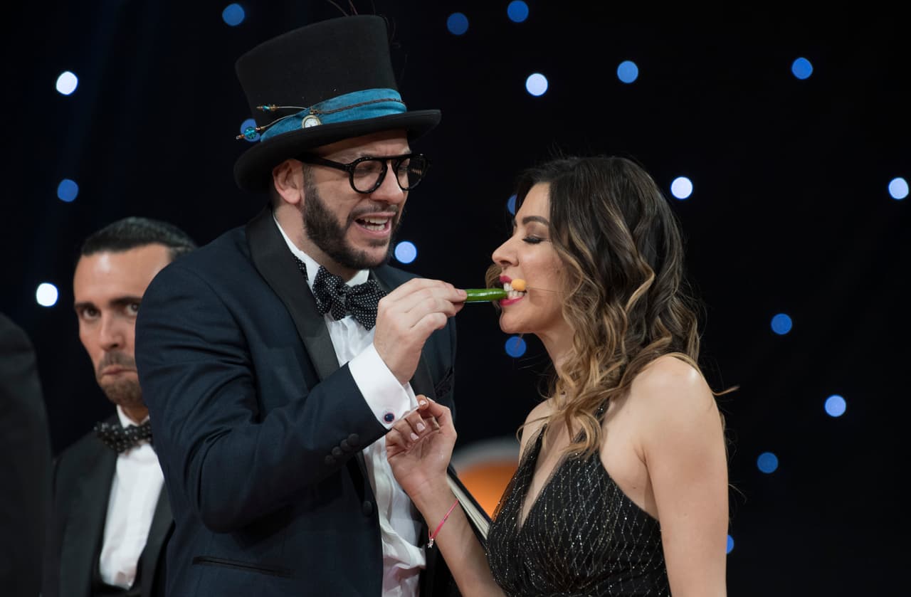Aquí Tamara perdió y tuvo que morder el chile, uno de los castigos más odiados.