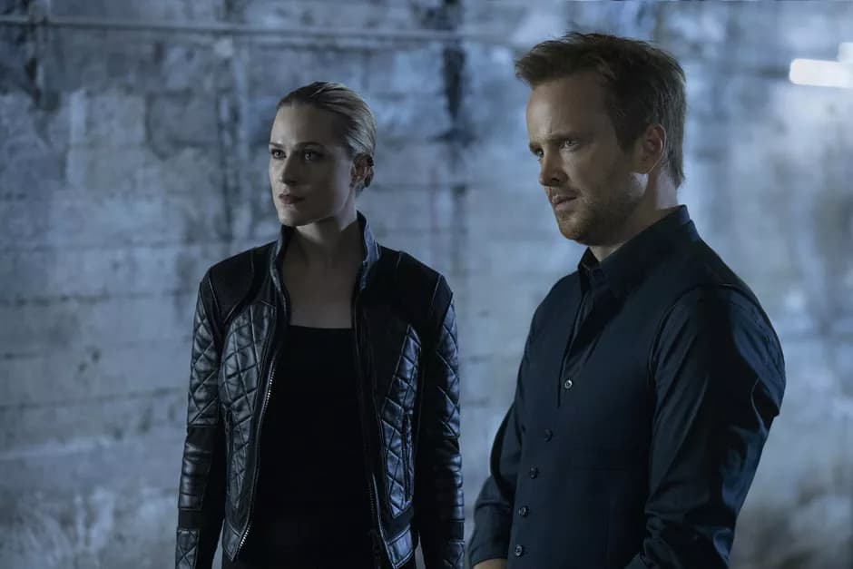 8- Westworld. Las tres temporadas han sido parte de este conteo, en sus respectivos años de lanzamiento, y el tercer ciclo sorprendió a los televidentes con una gran historia encabezada por Aaron Paul, Vincent Cassel, Lena Waithe y Pom Klementieff.