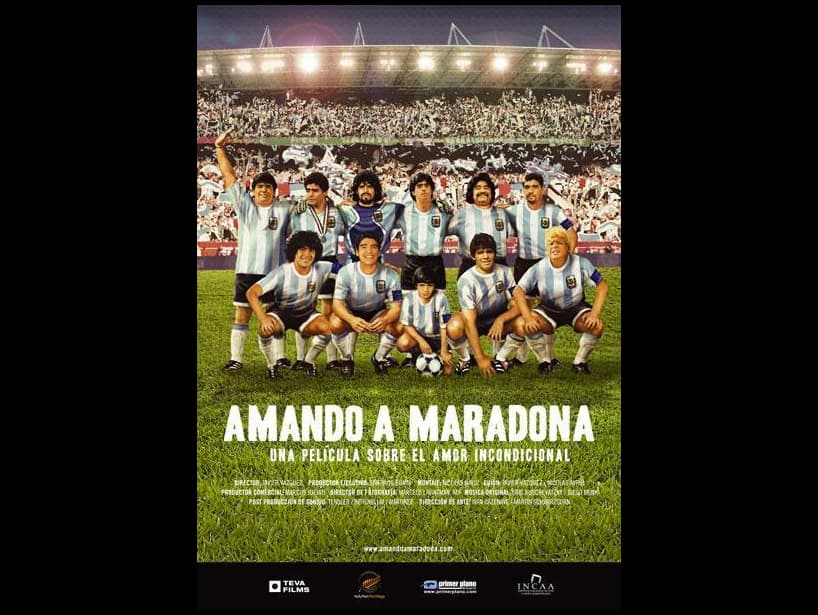 Amando a Maradona (2005). Este documental de Javier Vázquez mostrando a Diego Armando Maradona en un retrato que da cuenta de una pasión desenfrenada. “reinventando cada vez que se lo propone, el Diego vive en todos los que alimentan el gran fuego sagrado”, dice el portal CineAr.