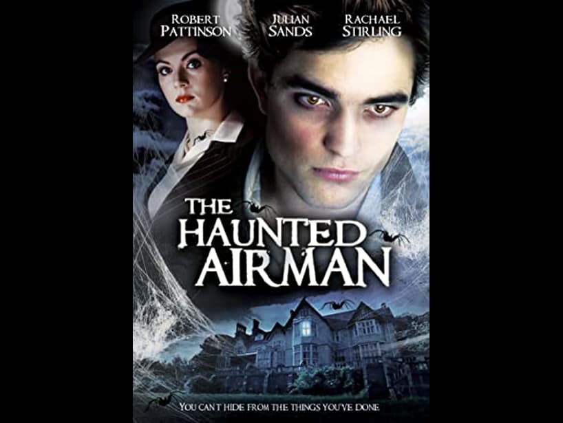 ‘The Haunted Airman’ (2006). Ambientada en la segunda Guerra Mundial, Toby Jugg, un antiguo piloto de aviones, sufre un accidente que lo deja en silla de ruedas, además de que comienza a perder la razón.