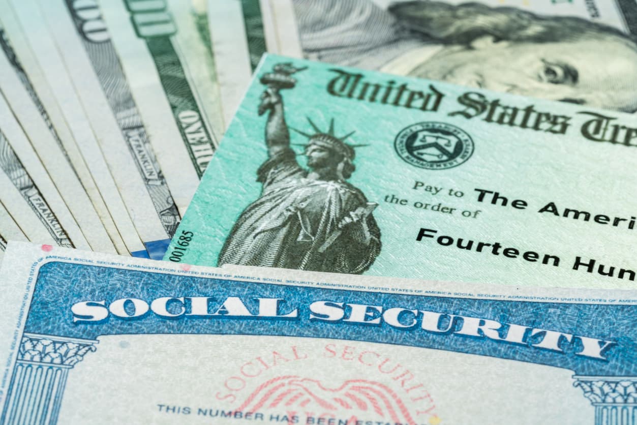 Los cheques del Seguro Social subirán poco en 2026, según una estimación