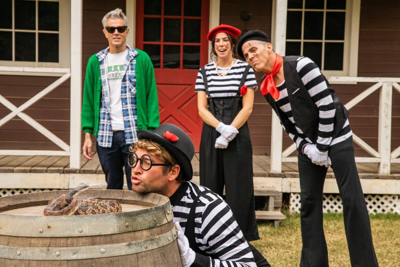 Reseña Jackass Forever: Johnny Knoxville regresa con más locuras