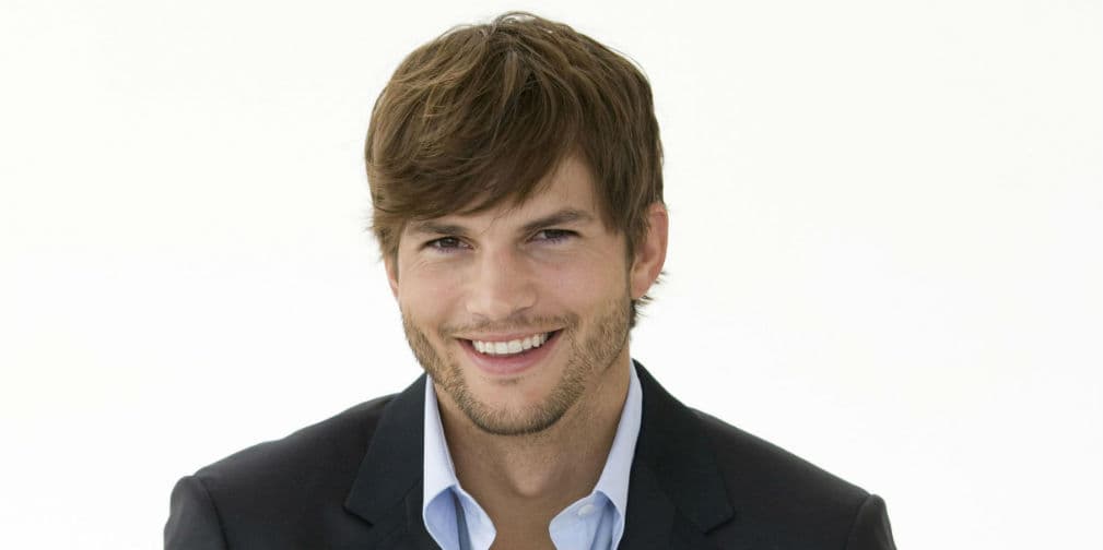 1. Ashton Kutcher: El actor contó públicamente que su primera relación sexual fue a los 15 años ¡en un bosque!
