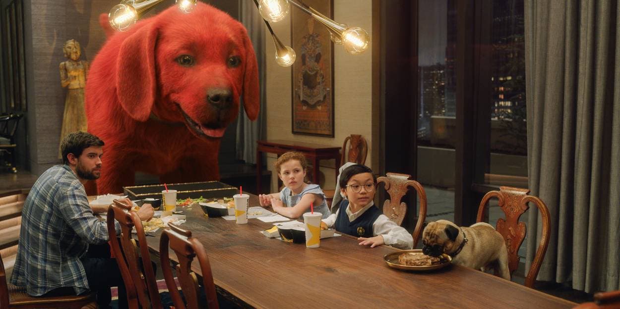 Reseña Clifford: El gran perro rojo llega al cine con una gran historia