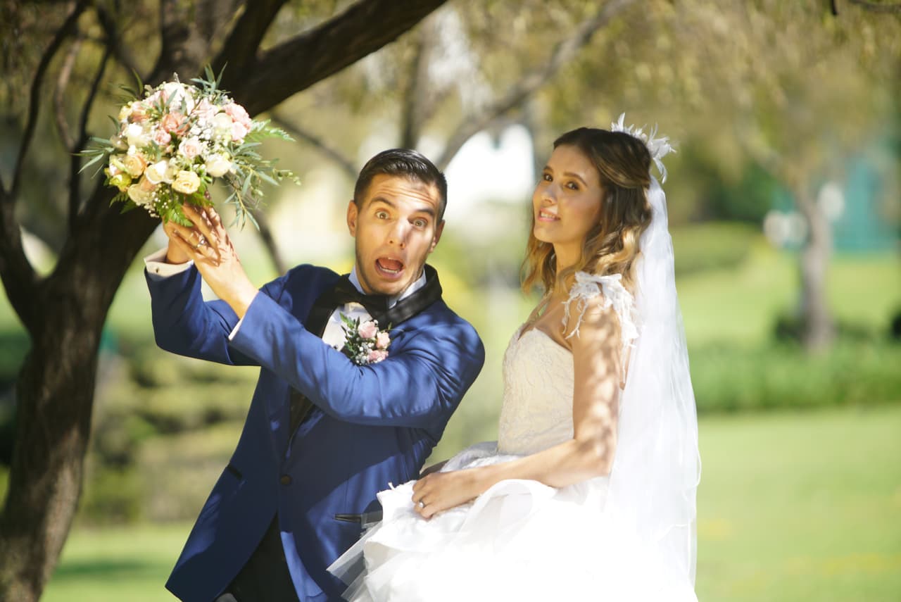 Vadhir Derbez y Paulina Goto en Veinteañera, divorciada y fantástica