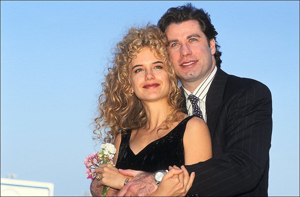 Se casaron un par de años después, en 1991. para lo cual viajaron a París y tuvieron una ceremonia en el Hotel de Crillon (en la Place de la Concorde ) el 5 de septiembre. Esta foto (y la siguiente) es de unos días después, el 8 de septiembre de 1991.