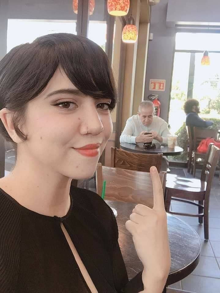 Papá se hace viral por acompañar a su hija a su cita de Tinder