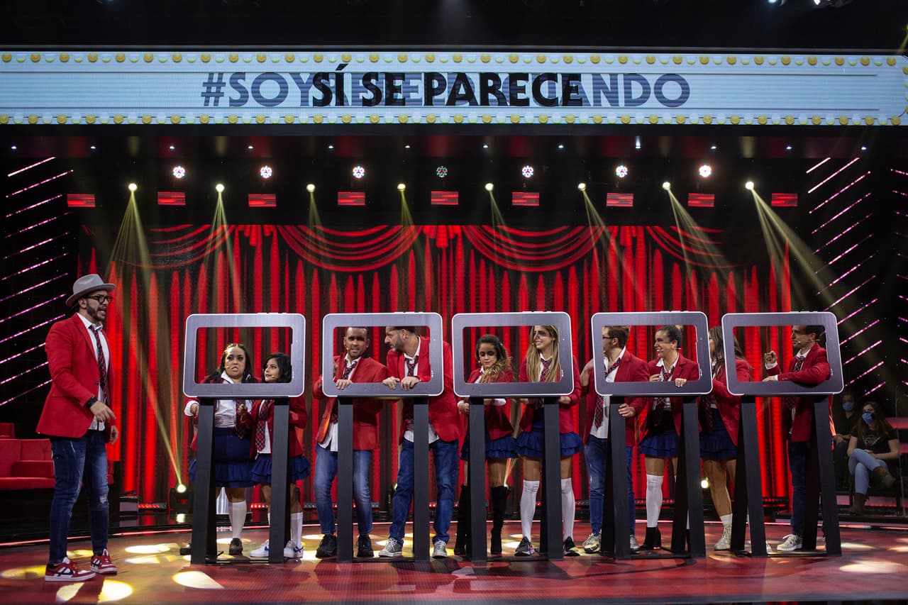 En 'Sí se parece', la familia disfuncional imitó memes de RBD.