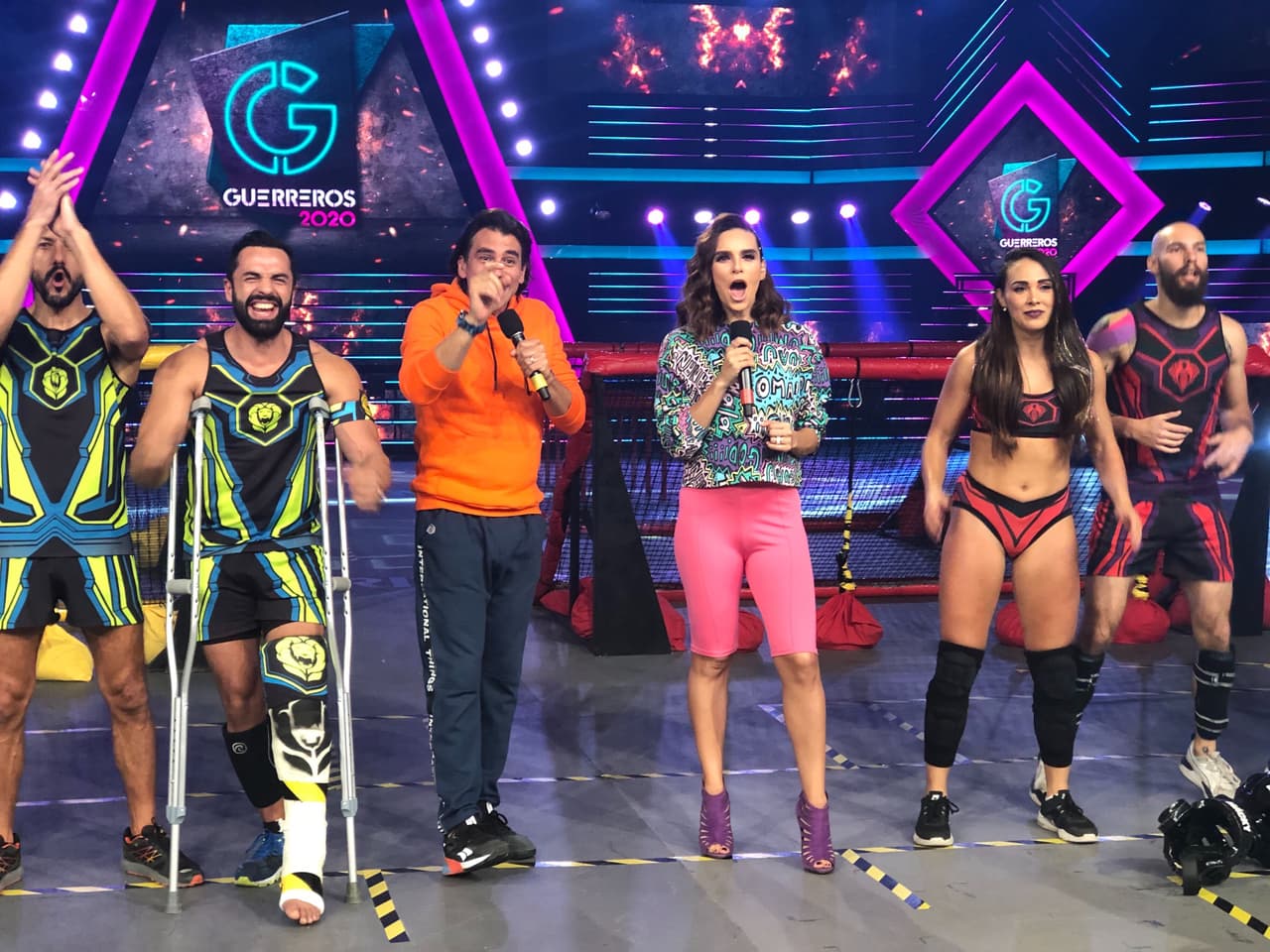 Este miércoles de semifinal los sentimientos estuvieron a flor de piel y el marcador estaba casi empatado al tener 1850 puntos por parte de los Leones y 1800 las Cobras. Además Dariana, Reno, Jeff, Yann, Estefanía y Sebastián tenían un punto acumulado.