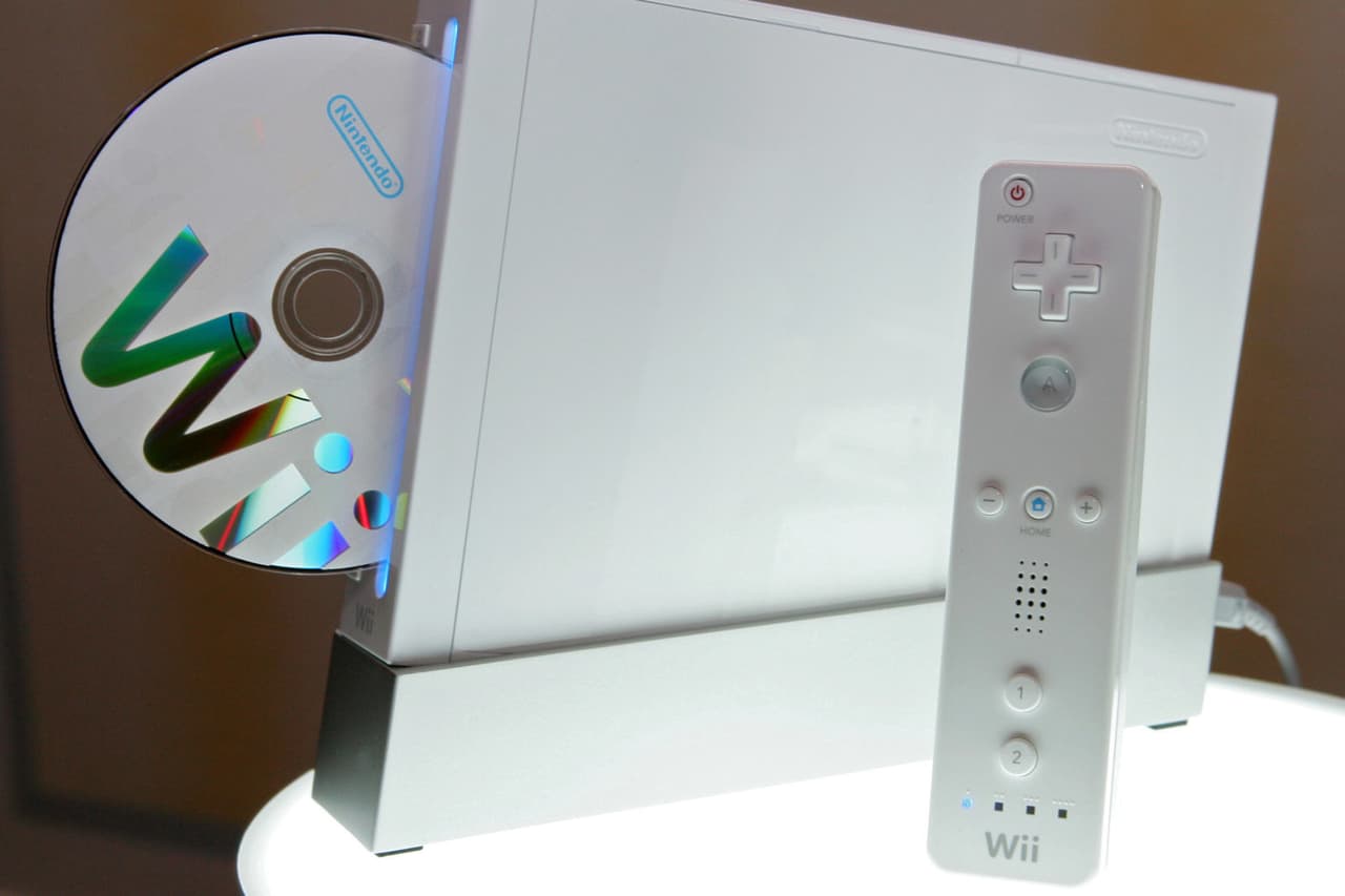 En 2006 el Wii llevaría a los videojuegos el control de movimiento que posteriormente sería imitado por sus competidores.