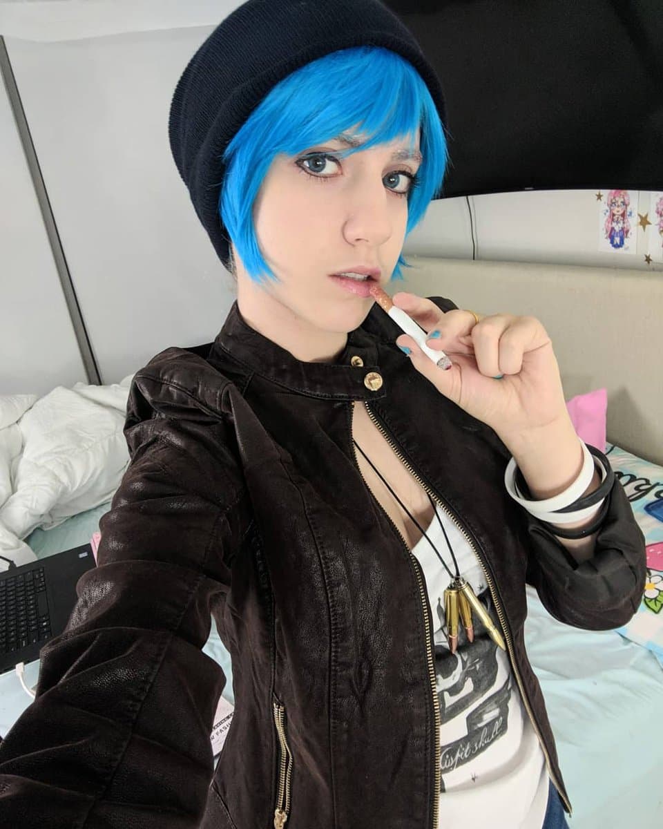 Ella es hentai viviente. La conoces mejor que nosotros. Y sabes que es verdad.