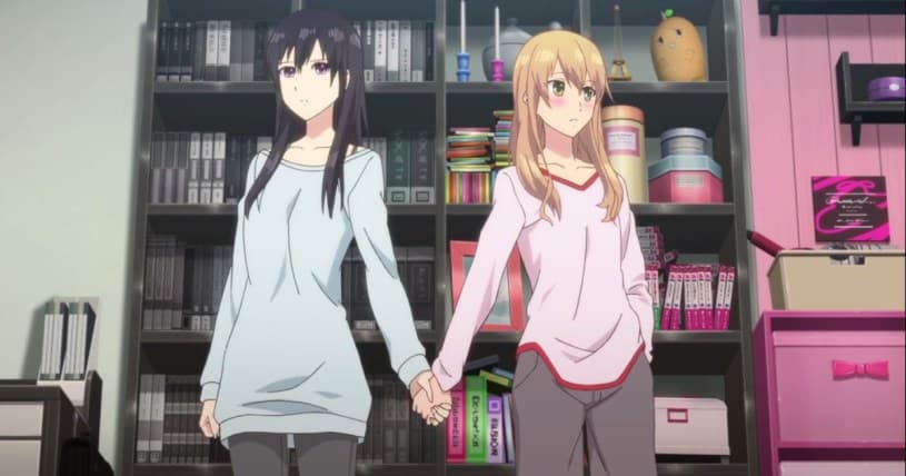 En Citrus, Yuzu no sólo descubre que tiene sentimientos por Mei, sino también que ella es su hermanastra. Y, además, que está en una escuela para señoritas. Interesante posición en la que se encuentra.