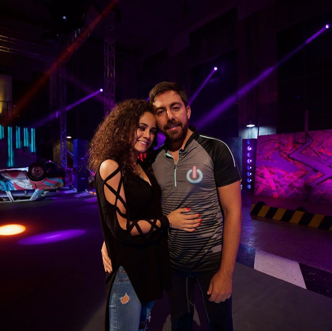 Esta pareja llegó a la final del reality show ‘Inseparables’, donde 12 parejas tuvieron que vivir en un mismo hogar y pasar una serie de retos para saber qué tan bien se conocen.