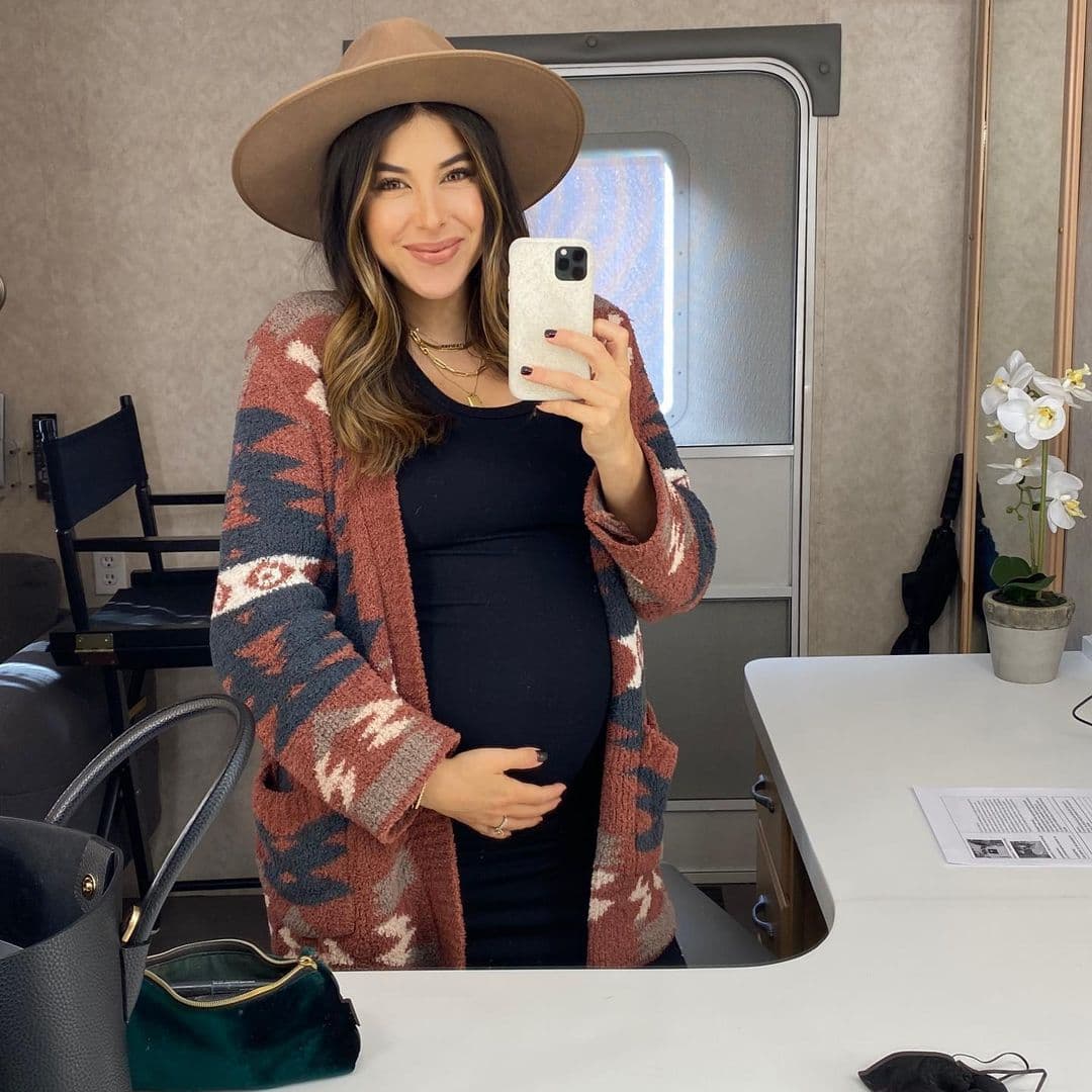 Pero continúa mostrando los cambios de su cuerpo en su blog y en su cuenta de Instagram.