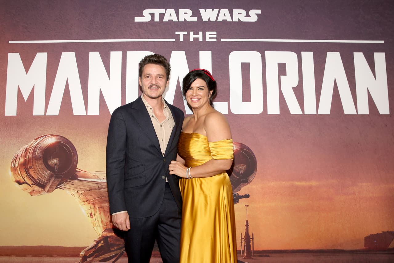 Fans de Gina Carano piden despido de Pedro Pascal en ‘The Mandalorian’