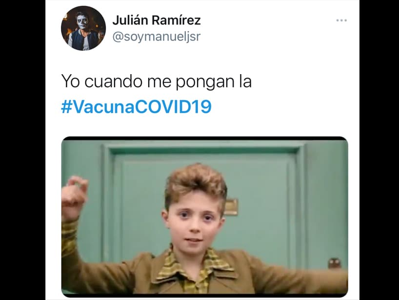 Algunos pensaron que la vacunación será como la escena final de la película 'Jojo Rabbit'.