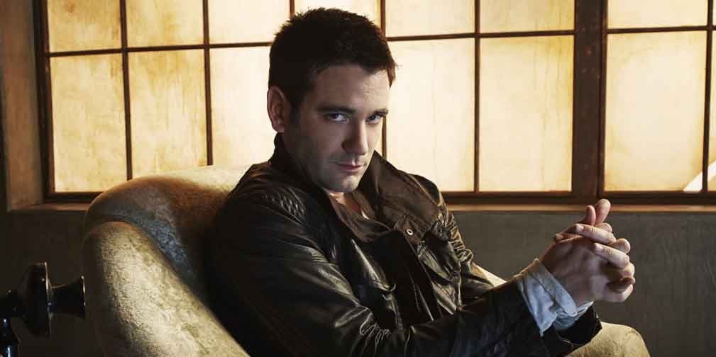 13. Colin Donnell: Dejó Arrow en la primera temporada, pero aparecerá en una comedia sobre tres parejas muy diferentes.