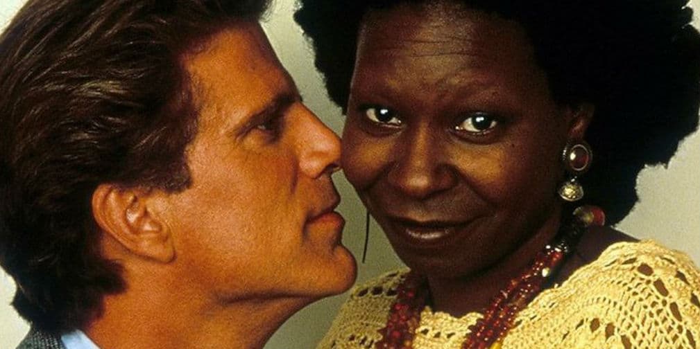 13. Whoopi Goldberg y Ted Danson: Se conocieron durante el rodaje de una cinta y terminaron en polémica.
