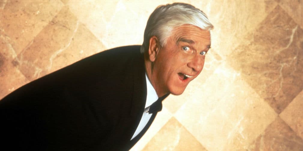 5. Leslie Nielsen: Este querido comediante soltó un gas durante una entrevista matutina, ni hablar.