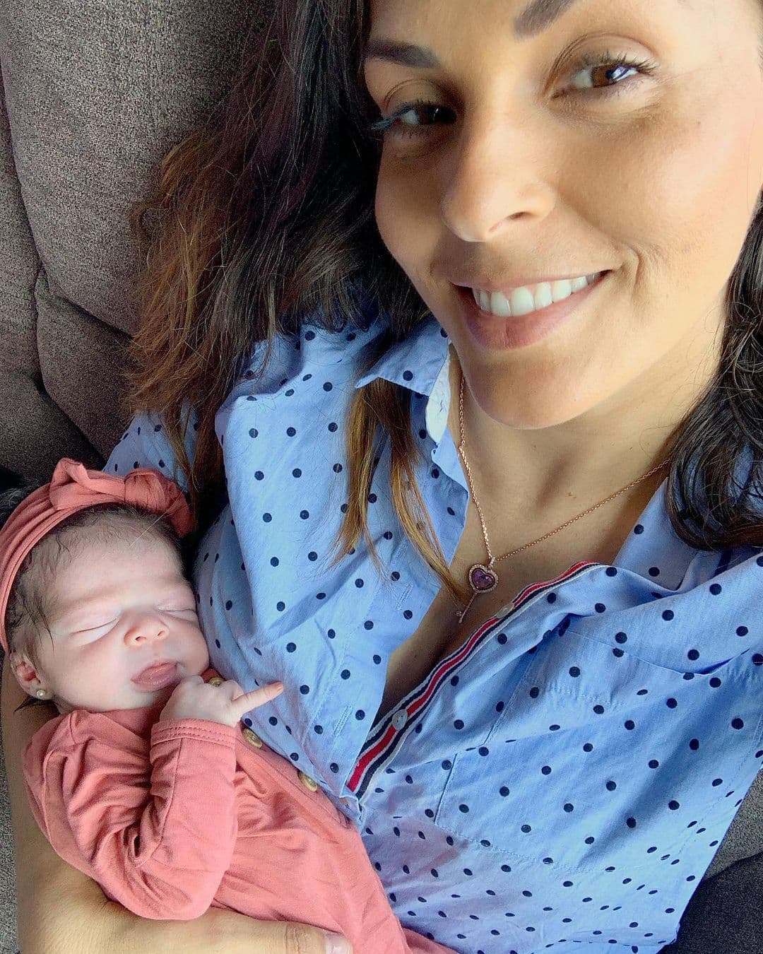 De inmediato, la pequeña se ganó a los fans de su madre, quien está a punto de conseguir 21 mil seguidores en su cuenta de Instagram.