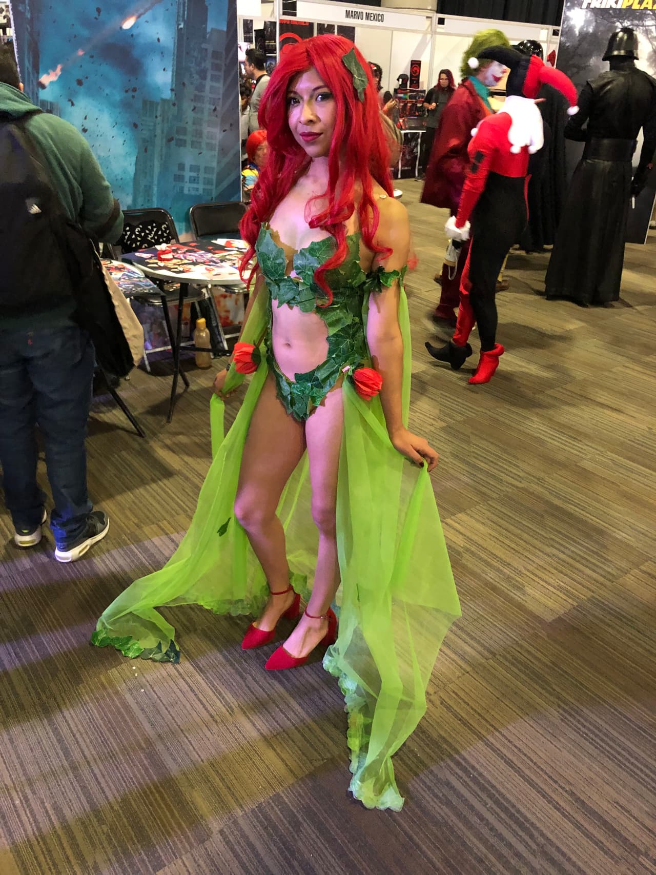 Poison Ivy vestida para matar.