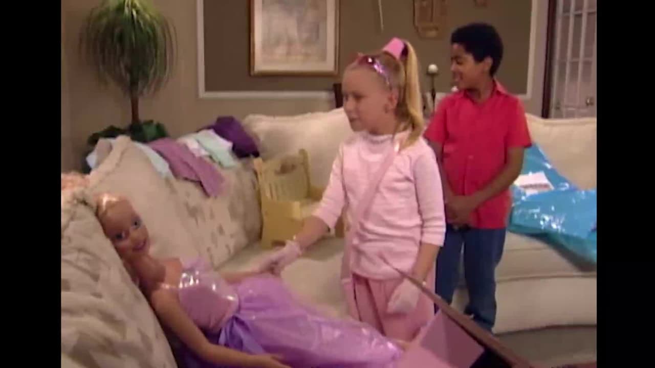 ÁNGEL tiene una sorpresa para SIMONETA que la pone muy feliz | ¡Vivan los niños! | Capítulo 65