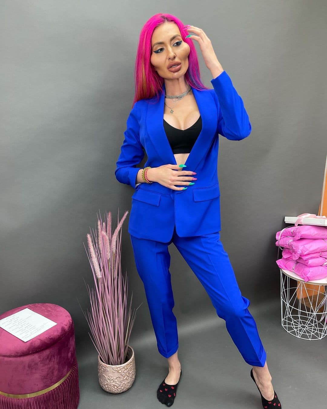 Es modelo y tiene 239 mil seguidores en Instagram.