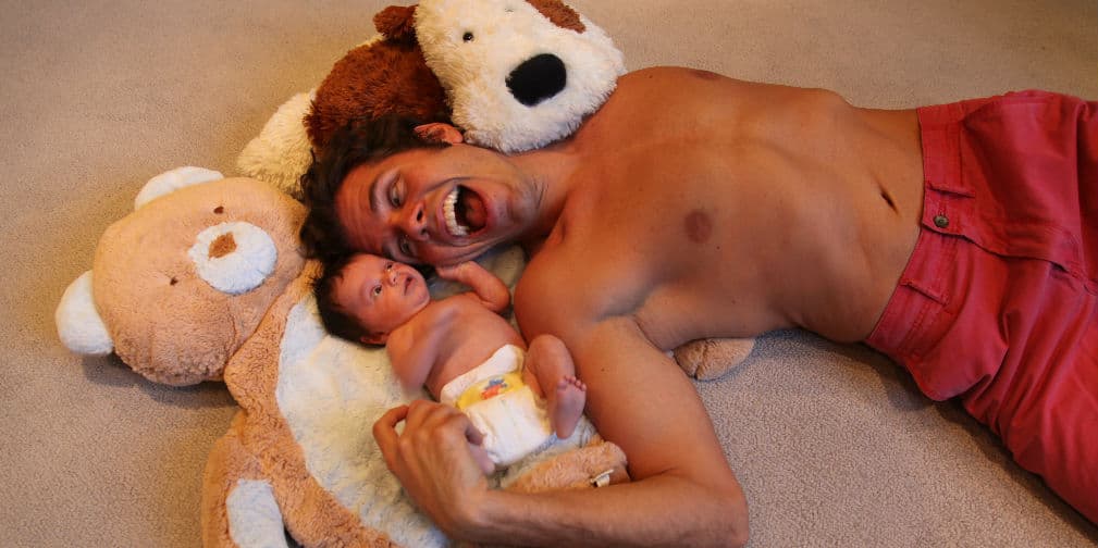 3. Perez Hilton: En 2013 sorprendió con la noticia de que se había convertido en padre de un niño, Mario Lavandeira.
