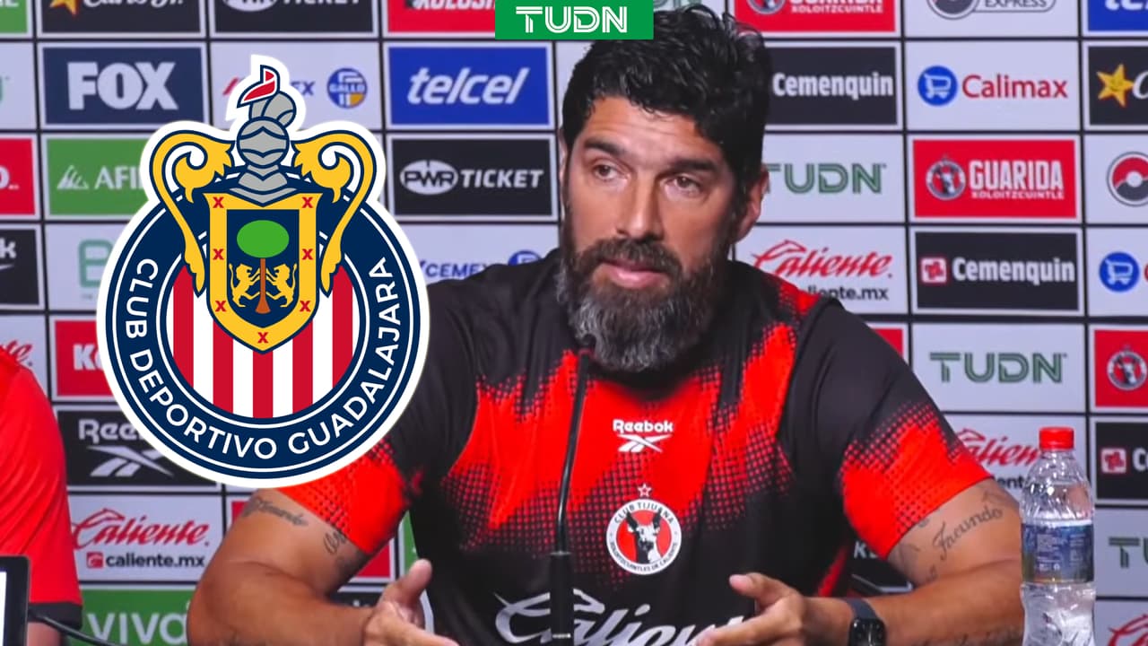 ‘Loco’ Abreu pone fin a la polémica con Chivas