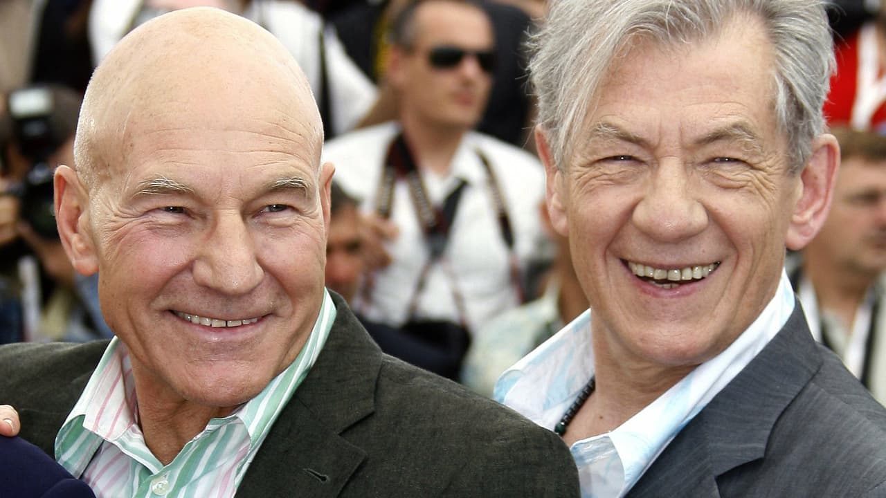 Ian McKellen es abiertamente homosexual. Patrick Stewart, como su amigo, no sólo lo apoya.