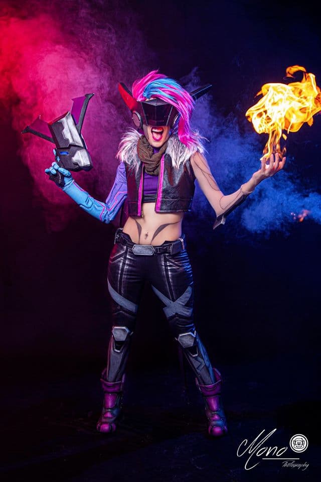 ¿Qué te parecen estas creaciones por parte de la cosplayer?