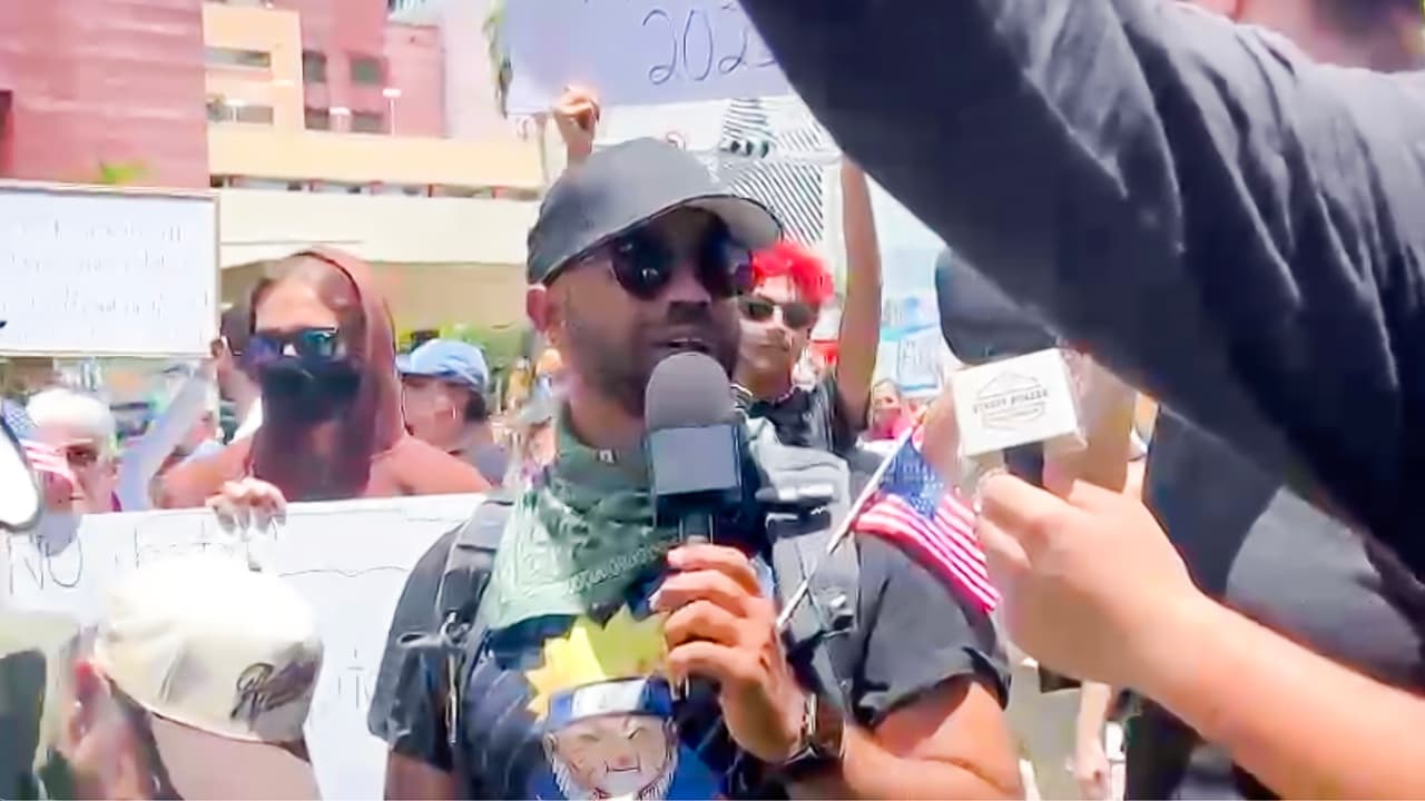 Así recibieron al exlíder de Proud Boys al llegar a la protesta ‘Sin Reyes’ en Miami
