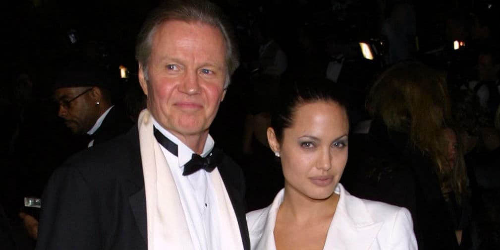 6. Jon Voight: El protagonista de Anaconda es el padre de la famosísima Angelina Jolie, ¡ni se parecen!